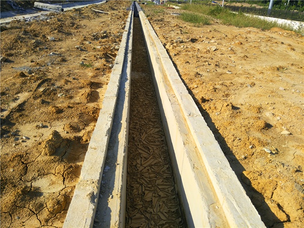 水渠滑膜機,溝渠滑膜成型機